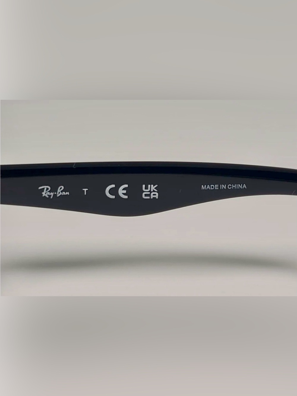 Ray-Ban RB3492 002
Rectangle Sunglasses
Polished Black Frame - Picture 3 of 9